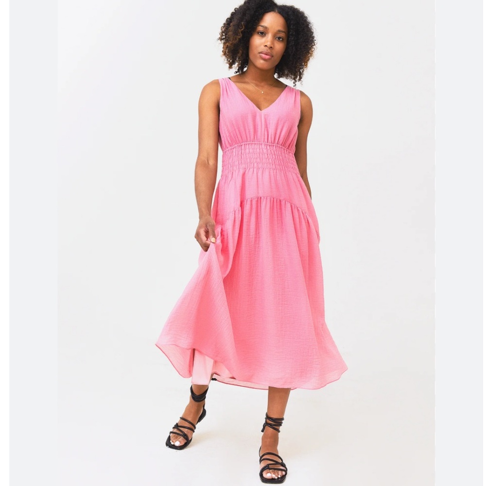 Vince Pink V-Neck tiered  Midi Dress